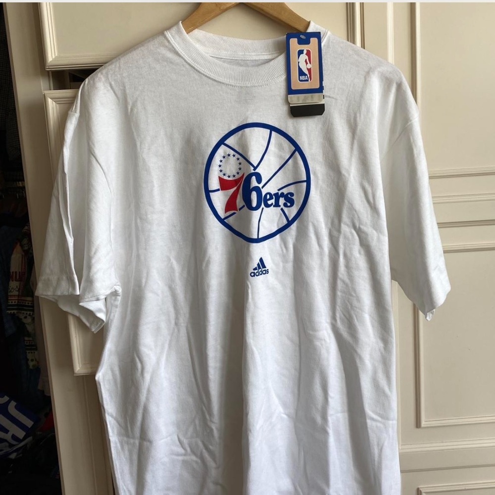 Philadelphia 76ers size large nwot
